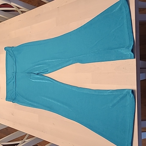 EUC Urban Outfitters Fold Fown Fit n' Flare Fold Down Pants - Picture 3 of 15